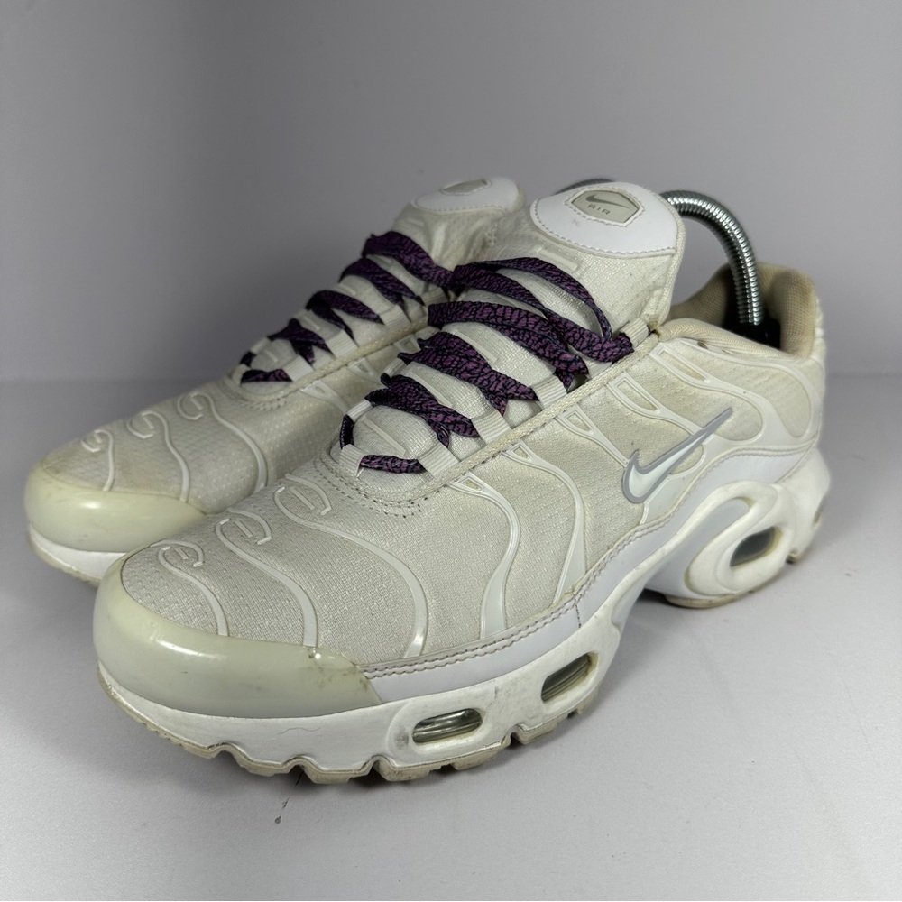 Nike Air Max Plus White Metallic Silver Sneakers Size 7Y Women‎ 9